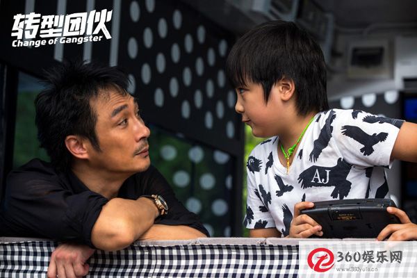 郭麒麟-朱莉和女儿邢的第二代演员与父母合作