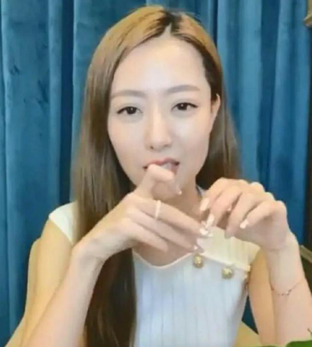 头衔:当之无愧的海王！Ice透露宁静给每个姐妹一枚钻石戒指