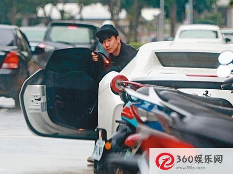 林俊杰带着2000万辆法拉利外出