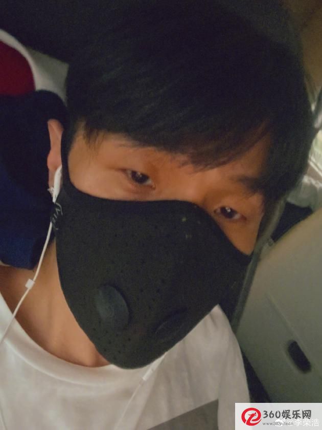 00后李荣浩自称是网民:这是00后最糟糕的昏厥时间！