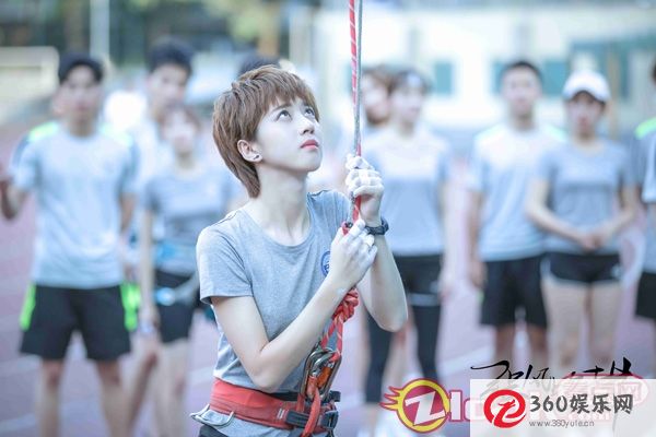 《强风吹拂》体育女孩李凯馨的力量圈赢得赞誉