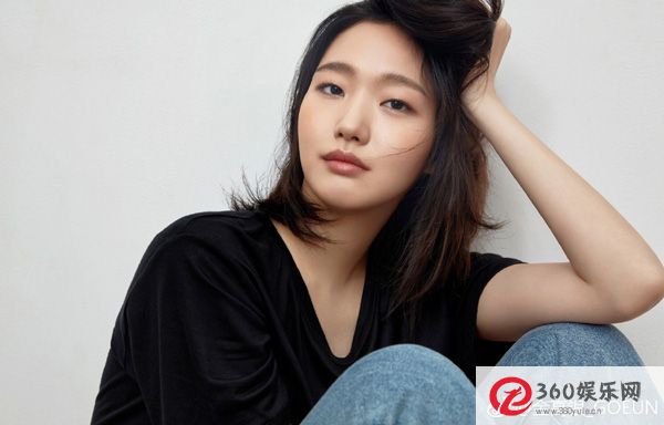 李敏镐新剧女主角在《幽灵》中表演受到高度赞扬